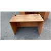 Image 2 : 3 PIECE EXECUTIVE CORNER DESK