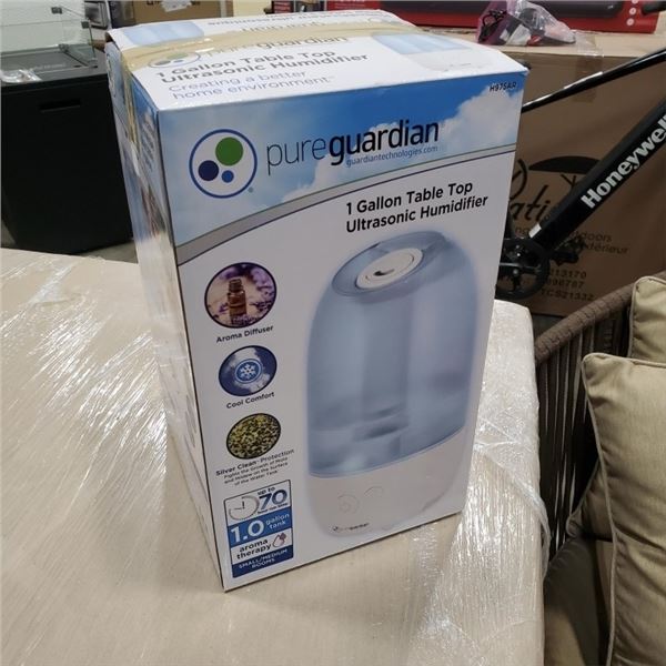 PUREGUARDIAN 1 GALLON ULTRASONIC HUMIDIFIER, RETAIL $69