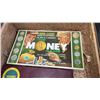 Image 3 : SUICASE OF 4 VINTAGE BOARD GAMES