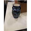 Image 2 : BOX OF COLLECTIBLE SIGNED POTTERY AND ART GLASS