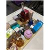 Image 3 : TRAY OF VINTAGE PERFUME BOTTLES AND MORE