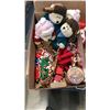Image 2 : 4 BOXES OF XMAS ORNAMENTS AND DECOR