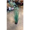 Image 2 : 2 ARTIFICIAL PLANTS