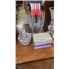 Image 3 : LOT OF CRYSTAL - CRYSTAL BOWL, VASES, CAKE PEDESTAL, LIDDED CANDY DISHES
