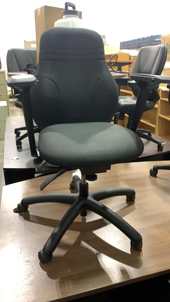 BASICS ADJUSTABLE OFFICE CHAIR