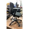 Image 2 : BASICS ADJUSTABLE OFFICE CHAIR