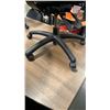 Image 4 : BASICS ADJUSTABLE OFFICE CHAIR