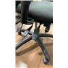 Image 5 : BASICS ADJUSTABLE OFFICE CHAIR