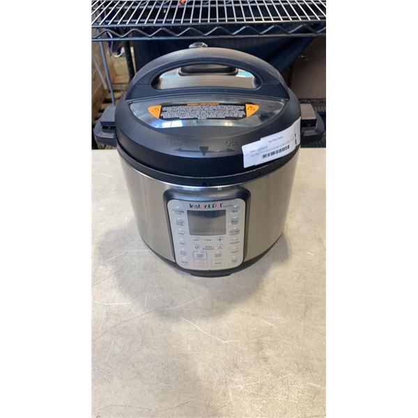 INSTANT POT DUO PLUS 9 IN 1 PRESSURE COOKER AIR FRYER 6QT TESTED AND WORKING, RETAIL $199