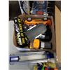 Image 3 : 2 BOXES OF HOT WHEELS, JOHN DEERE AND OTHER COLLECTIBLES