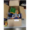 Image 4 : 2 BOXES OF HOT WHEELS, JOHN DEERE AND OTHER COLLECTIBLES