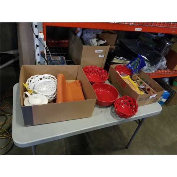 2 TRAYS OF KITCHEN ITEMS, DECORATIVE BOWLS