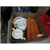 Image 2 : 2 TRAYS OF KITCHEN ITEMS, DECORATIVE BOWLS