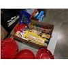 Image 4 : 2 TRAYS OF KITCHEN ITEMS, DECORATIVE BOWLS