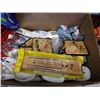 Image 6 : 2 TRAYS OF KITCHEN ITEMS, DECORATIVE BOWLS