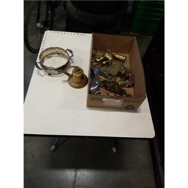 BOX OF BRASS COLLECTIBLES AND SILVER SHOE