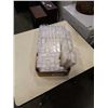 Image 1 : TRAY OF FAKE NAILS FOR NAIL ART, DIFFERENT SIZES