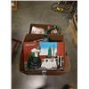 Image 1 : BOX AND TRAY OF CHRISTMAS DECOR