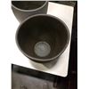 Image 3 : 2 MICA PLANTERS