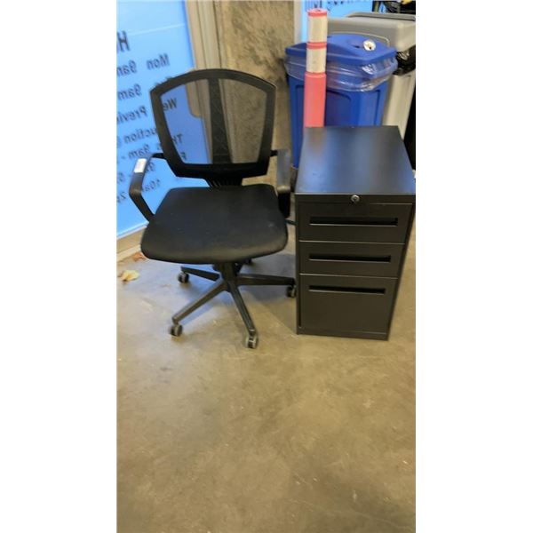 GAS LIFT OFFICE CHAIR AND 3 DRAWER FILING CABINET