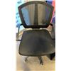 Image 3 : GAS LIFT OFFICE CHAIR AND 3 DRAWER FILING CABINET