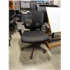 Image 3 : ERGANOMIC OFFICE CHAIR