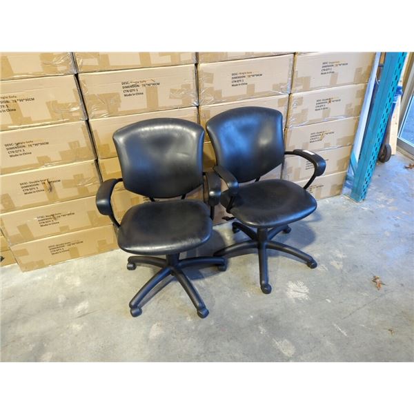 2 EXECUTIVE LEATHER BOARD ROOM GAS LIFT OFFICE CHAIRS