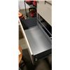 Image 3 : 4 DRAWER GLOBAL FILING CABINET