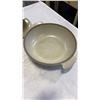 Image 2 : HEATH MID CENTURY COVERED CASSEROLE DISH