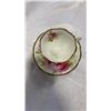 Image 3 : ROYAL ALBERT TEAPOT WITH 2 CUPS AND SAUCERS