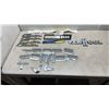 Image 1 : TRAY OF CAR BADGES
