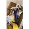 Image 3 : BOX AND CRATE OF GREASE GUNS, LIFTING STRAPS, ELECTRICAL AND MORE