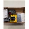 Image 3 : TRAY OF POWER BANKS, WALKMAN, OUTLET SPLITTER AND MORE