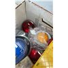 Image 3 : BOX OF AUTOMOTIVE LIGHTS, REFLECTORS, MIRRORS AND MORE