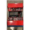 Image 3 : BEACH TOOLBOX WITH CONTENTS