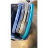 Image 3 : 5 TOTES WITH LIDS