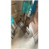 Image 5 : LOT OF GARDEN TOOLS, CONCRETE FLOAT, RAKE, SHOVEL , HOE