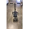 Image 2 : DRIVE MEDICAL KNEE WALKER
