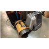 Image 1 : 12 IN CONFINED SPACE AIR VENTILATOR AND OIL HEATER