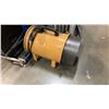 Image 2 : 12 IN CONFINED SPACE AIR VENTILATOR AND OIL HEATER