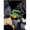 Image 2 : HYDRAULIC POWER PACK, HYDRAULIC TOOL AND PAINT SPRAY PRESSURE CAN
