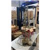 Image 2 : 3FT CHANDELIER WITH 2 BOXES OF HANGING PENDANTS