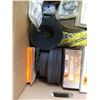 Image 3 : 2 BOXES OF GRINDING DISCS AND SHOP SUPPLIES