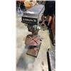 Image 2 : DELTA 14 DRILL PRESS