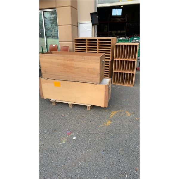 5 WOODEN CRATES