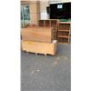 Image 1 : 5 WOODEN CRATES