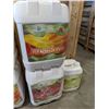 Image 3 : LOT OF NEW LIQUID FERTILIZER 2 MAMMOTH BLOOM (24L), 2 OMNIBOOST (24L), 1 ULTIMATE (10L) AND 1 GROW (