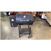 Image 1 : PIT BOSS SMOKER BARBECUE
