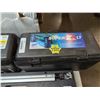 Image 3 : PLATFORM HAND TRUCK AND 2 SETS OF TIRE CHAINS