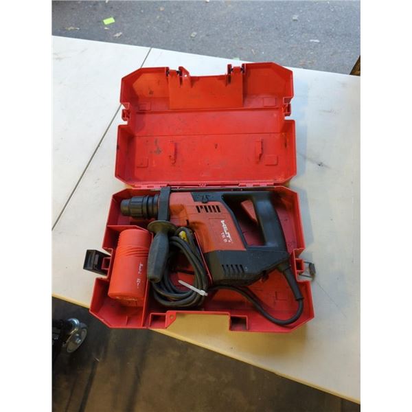 HILTI TE5 HAMMER DRILL WORKING WITH CASE